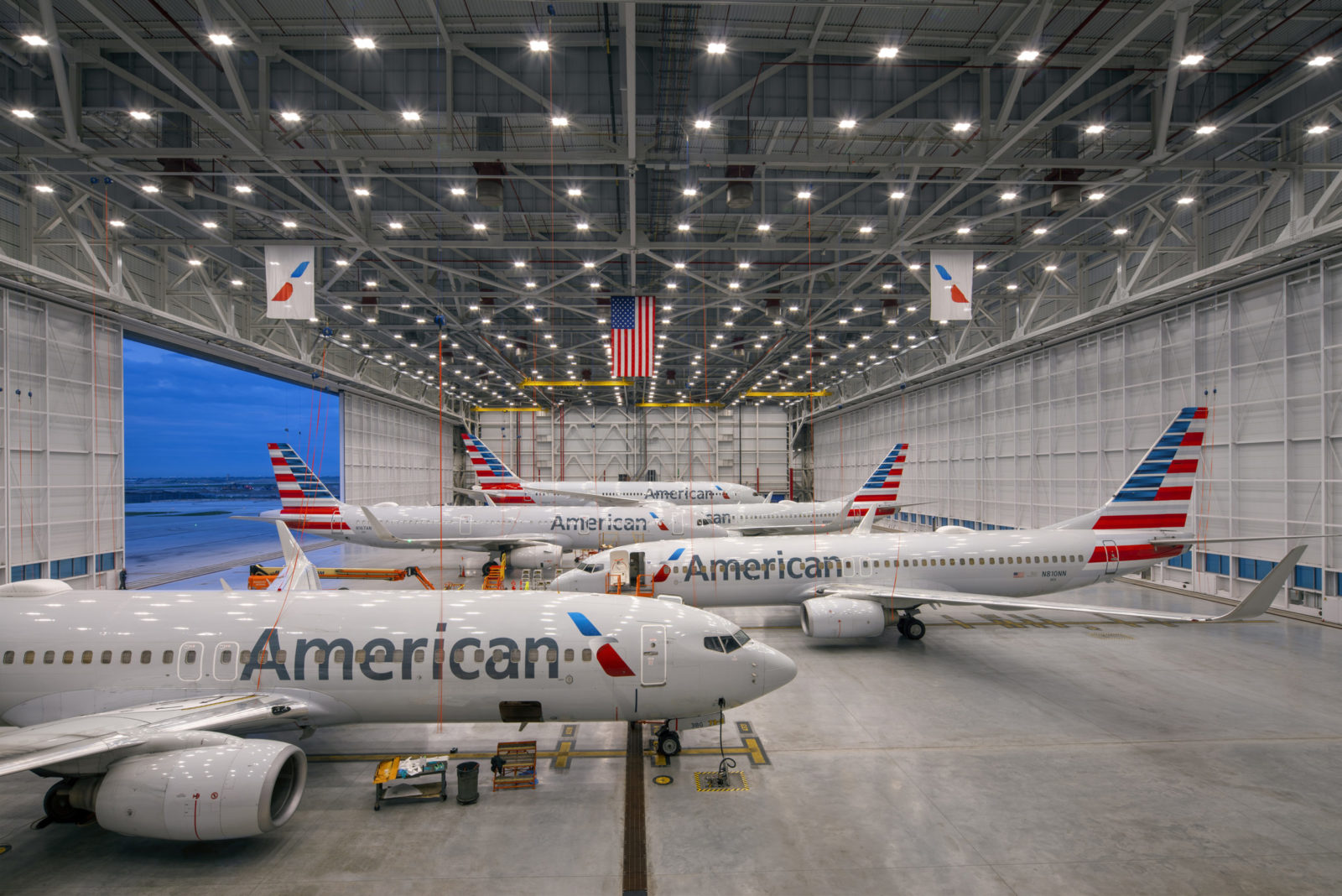 American Airlines Hangar 2 At O Hare International Airport In Chicago   American Airlines Hangar 2 3 Interior Dawn 1600x1068 