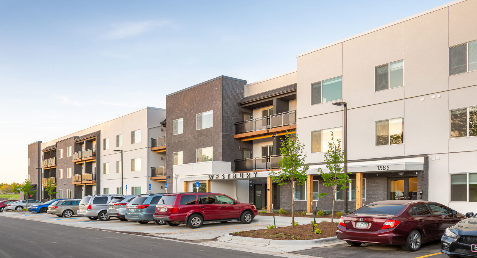 The Economist Apartments in Denver, CO (Pando Holdings) | W.E. O'Neil ...