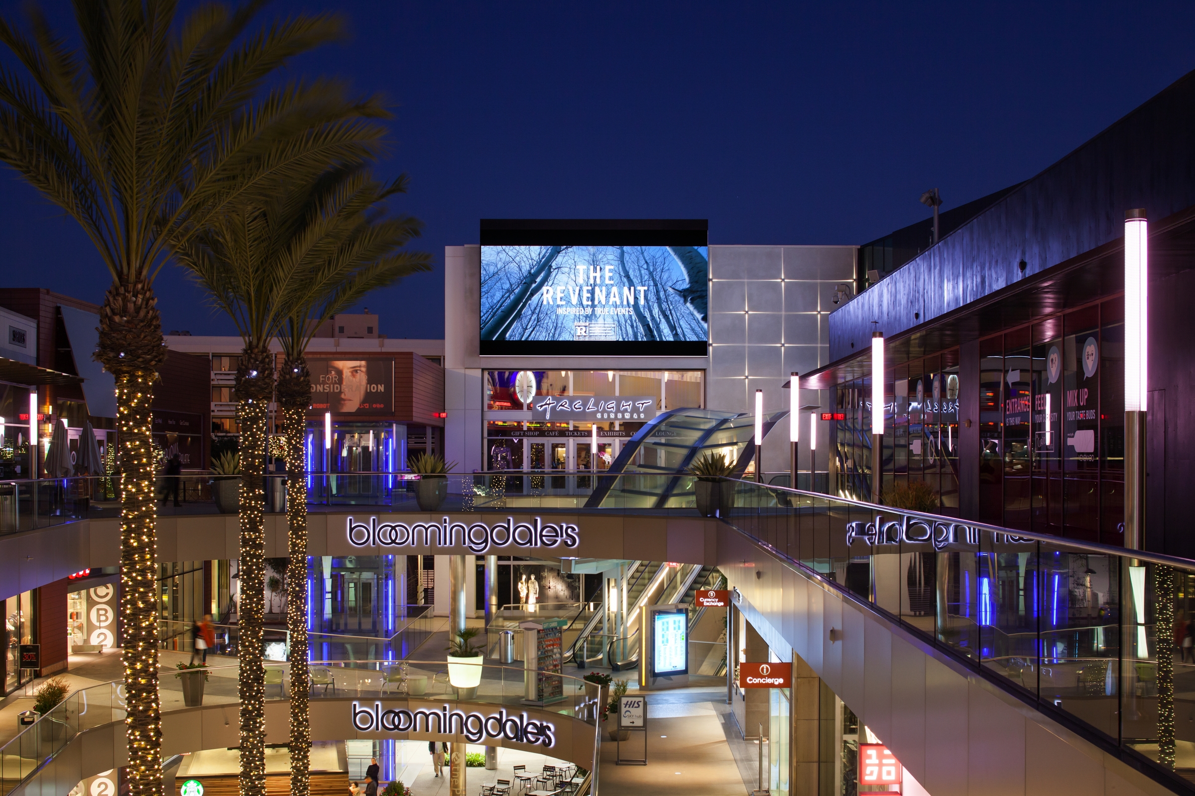 Macerich's New Santa Monica Place Opens With Bloomingdale's and 50+  Retailers and Restaurants